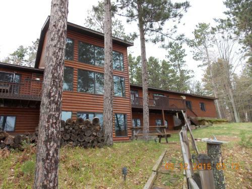 Pickerel Point Executive Home - Hiller Vacation Homes