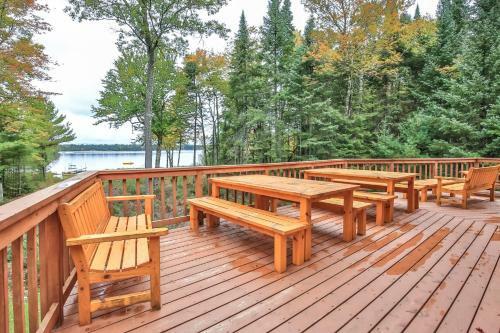 Sandy Cove - Hiller Vacation Homes