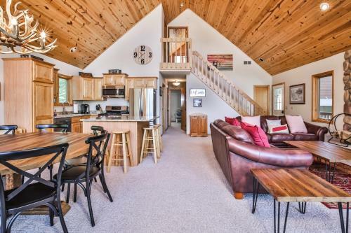 Sandy Cove - Hiller Vacation Homes
