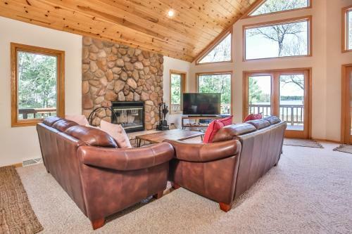 Sandy Cove - Hiller Vacation Homes