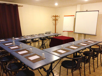 Comfort Hotel Bourg En Bresse(.)