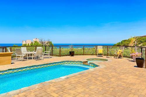 Jewel Above La Jolla Shores