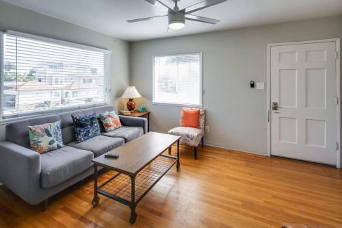 Apartamento Surfs Up Pb - 2 Condos, Walk To Beach!