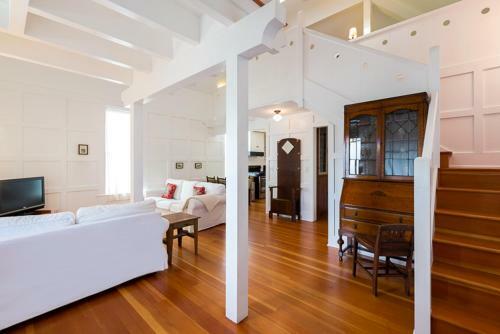 #494 - Corey House One-bedroom Holiday Home