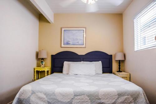 Four Bedroom- South Mission Duplex