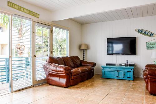 Four Bedroom- South Mission Duplex