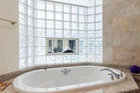 Villa Breathtaking Harbor Views-spacious Luxury!