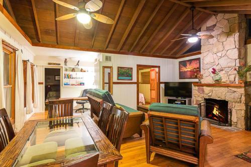 #370 - Tropical Paradise Two-bedroom Holiday Home