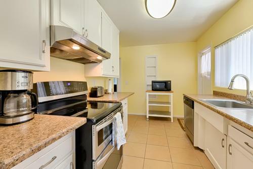 #419 - Windansea Hideaway Three-bedroom Holiday Home