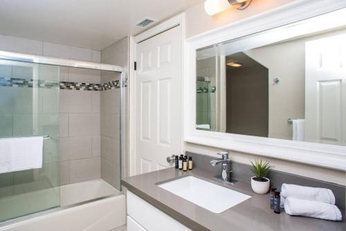 Three-bedroom, Three-bath Pacific Beach Home