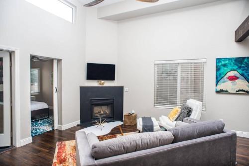 Three-bedroom, Three-bath Pacific Beach Home