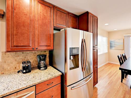 Apartamento 1731 Plum Street Condo Unit B