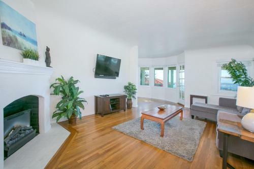 Apartamento Wraparound Views In Mission Hills Townhouse
