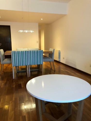 Apartamento Dean Funes 520