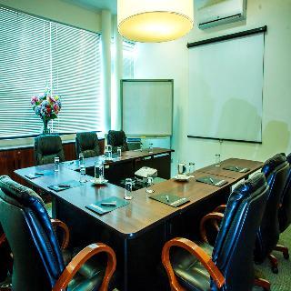 El Polo Apart Hotel & Suites