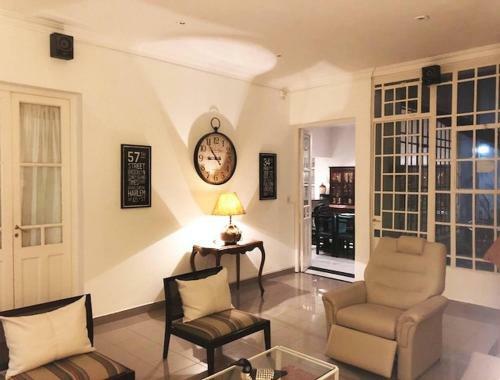 Casa En Pleno Centro De Tandil (para 4 Personas)