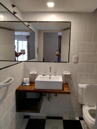 Lodge Bosque Divino Caba�as & Suites