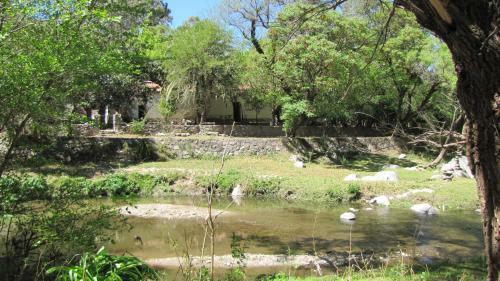 La Casona... Casa Frente Al R�o