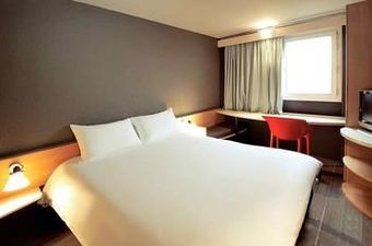 Hotel Ibis Calais Tunnel Manche
