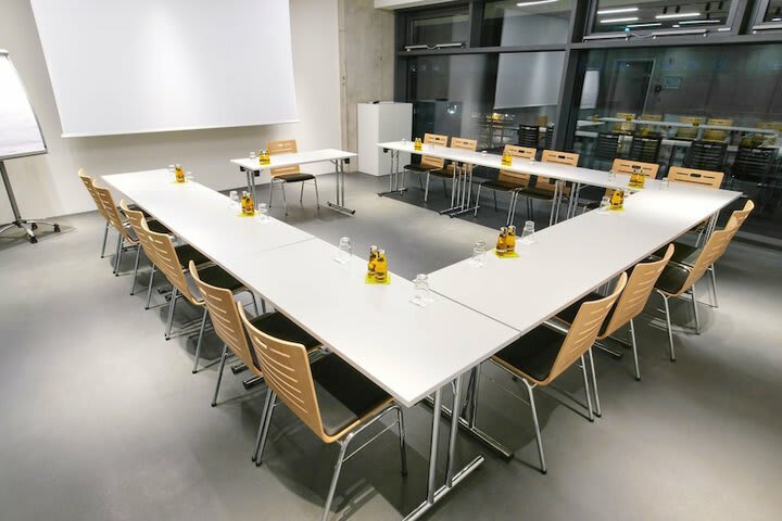 V8 Hotel Classic Motorworld Region Stuttgart