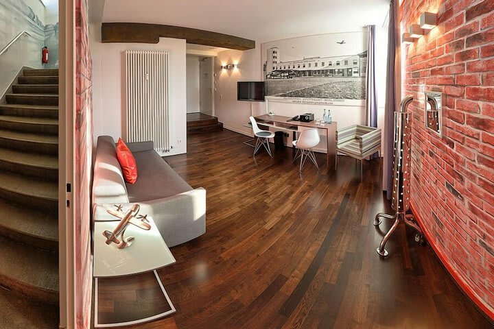 V8 Hotel Classic Motorworld Region Stuttgart