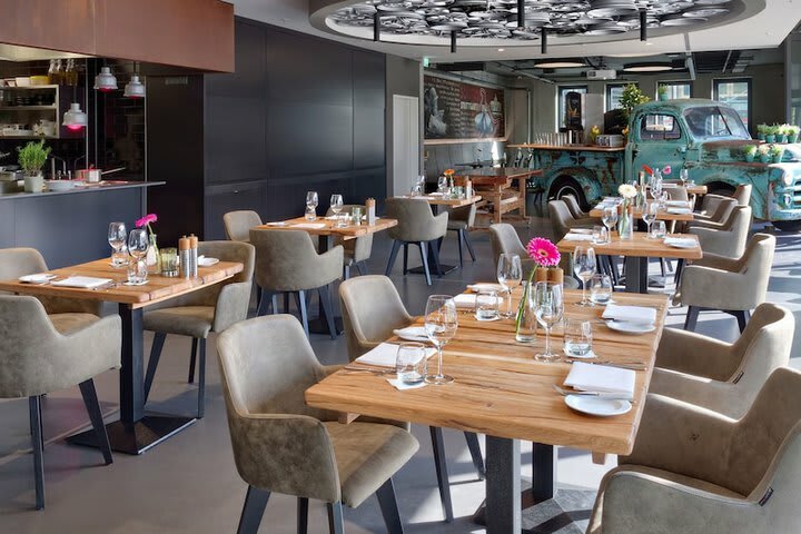 V8 Hotel Classic Motorworld Region Stuttgart