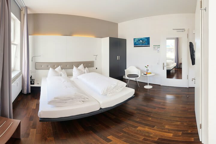 V8 Hotel Classic Motorworld Region Stuttgart