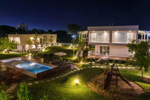 Hotel Senderos