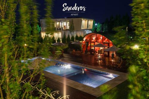 Hotel Senderos