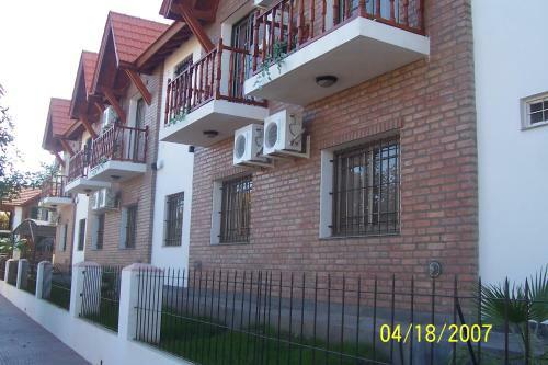 Apart Hotel Piscu Yaco