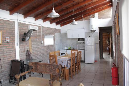 Caba�a En Potrero De Garay