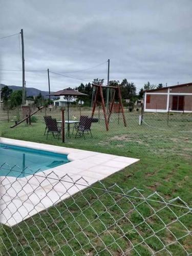 Caba�a En Potrero De Garay