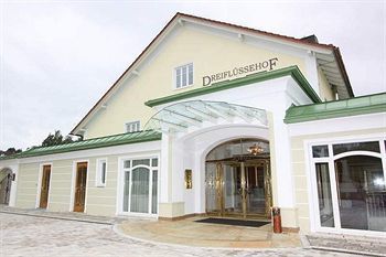 Hotel Dreifluessehof