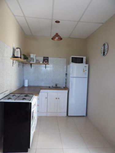 Lodge Complejo "la Roca" - Caba�a Y Hospedaje