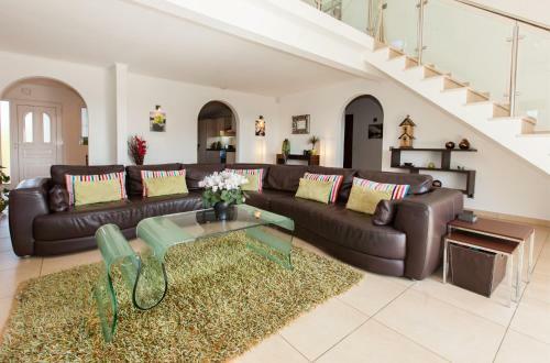 Villa Os Pinheiros
