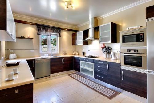 Villa Carisa Suites