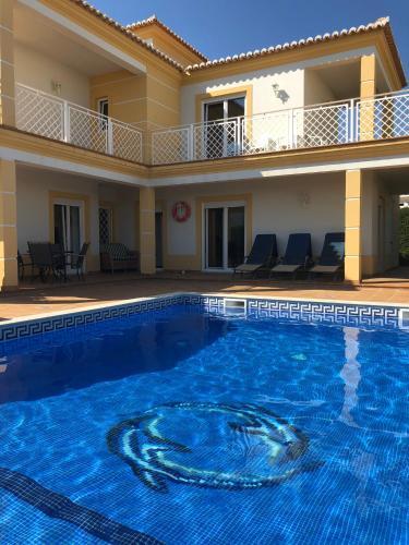 Villa Carisa Suites