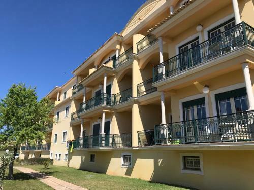 Oura Beach Sea View Apartment Coral