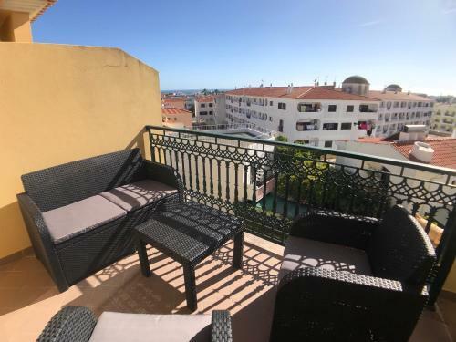 Oura Beach Sea View Apartment Coral
