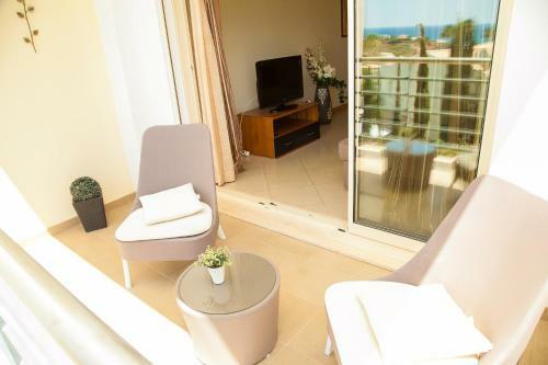 Spacious T1 Apartment With Sea Wiev
