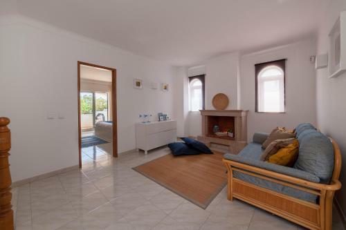 Sunflower Villa - Blue Sea