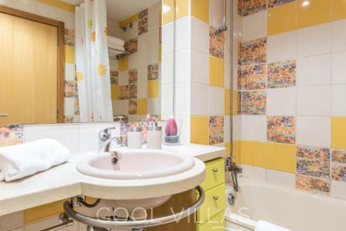 Marina Water View Apartment By Cool Villas