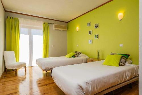 Alcantarilha Villa Sleeps 8 Air Con Wifi