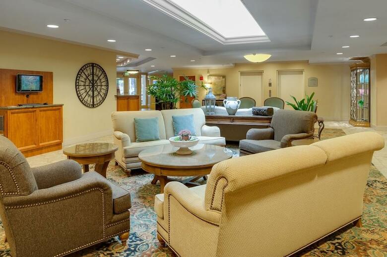 Hotel The Mediterranean Inn
