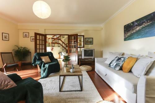 Sintra Villa With Pool By Homing