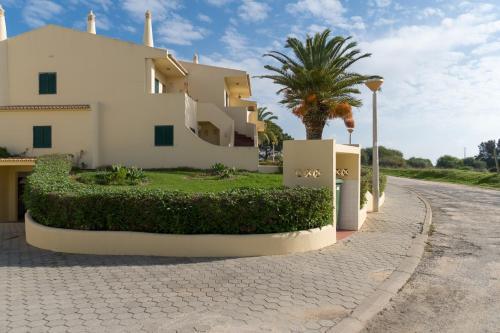Apartamento Akisol Armacao Pera Relax III