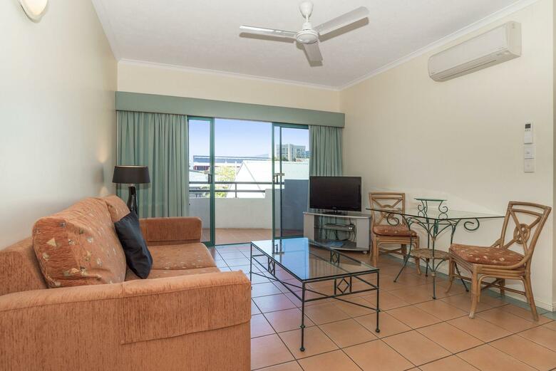 Hotel Mid City Luxury Suites