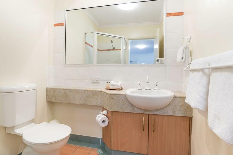 Hotel Mid City Luxury Suites