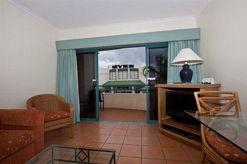 Hotel Mid City Luxury Suites