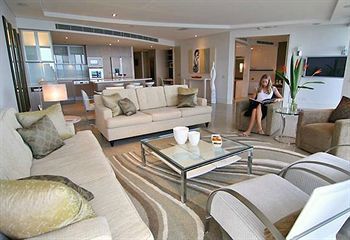 Hotel Oceans Mooloolaba